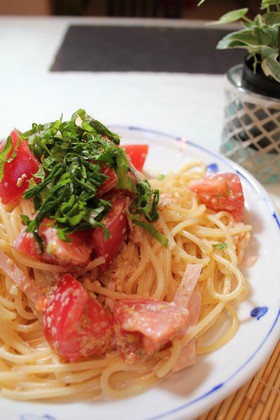 混ぜるだけ♪トマトとゴマの冷製パスタ