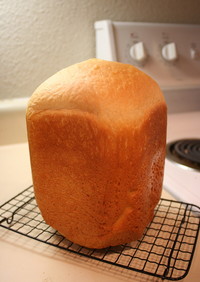 HBで☆我が家のシンプルミルク食パン