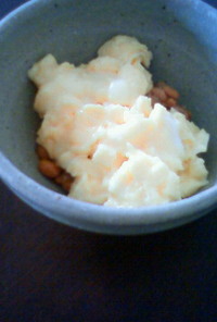 チーズスクランブルエッグのせ納豆