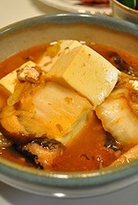 さんまの水煮缶詰でキムチ豆腐チゲ