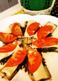 秋刀魚と紫蘇とトマトのオリーブオイル焼き