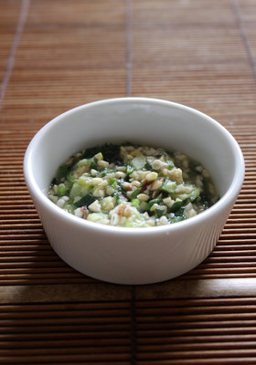 離乳食後期 納豆とキュウリのねばねば和え