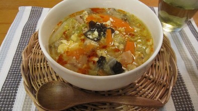 お酢たっぷりサンラータン麺（私流）酸辣湯の写真
