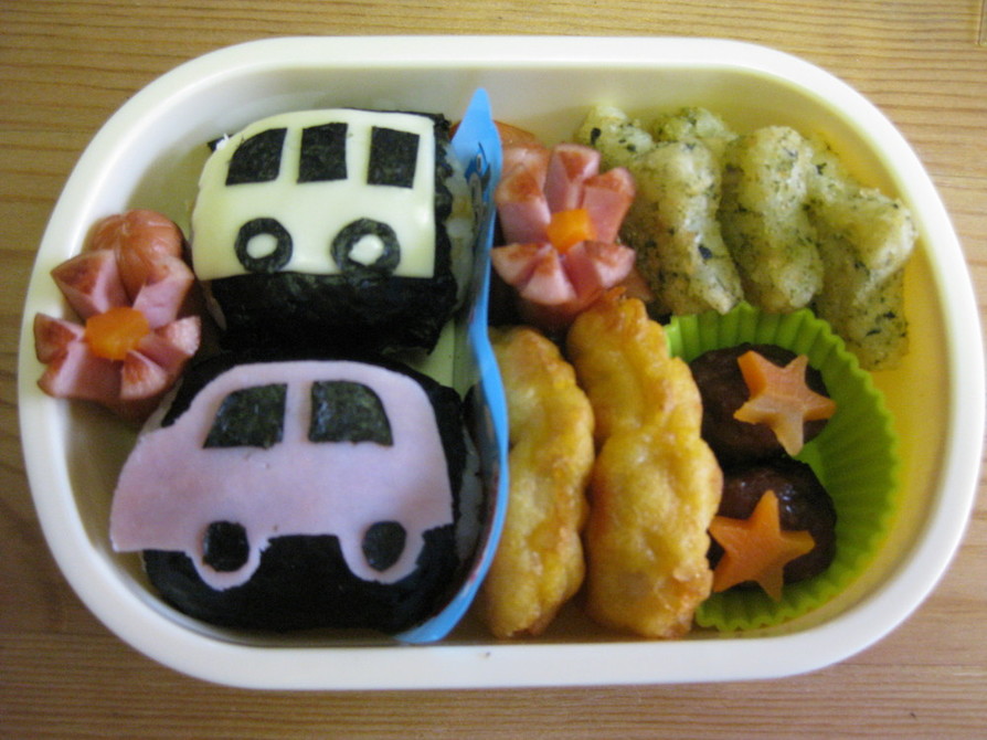 ❤キャラ弁❤男の子が喜ぶ車おにぎり弁当の画像