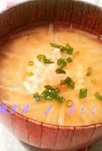 ✿もやしと納豆のお味噌汁✿