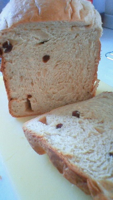 濃厚☆HBで黒糖レーズン食パンの写真