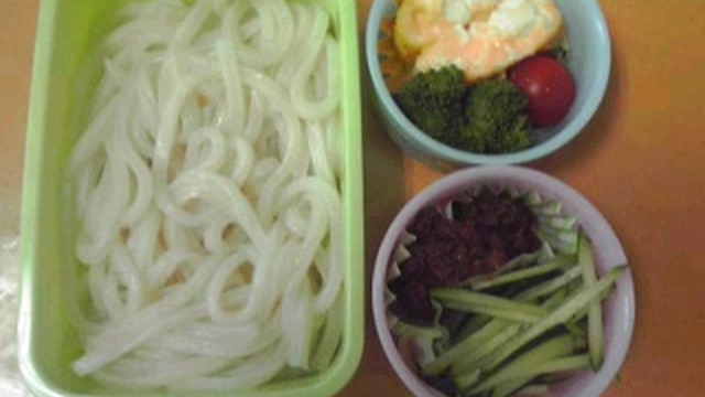 夏にオススメ 冷やしうどんのお弁当 レシピ 作り方 By あみ風ママ クックパッド 簡単おいしいみんなのレシピが360万品 夏にオススメ 冷やしうどんのお弁当 レシピ 作り方 By あみ風ママ クックパッド 簡単おいしいみんなのレシピが360万品