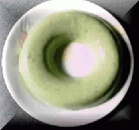 ほうれん草のムースでリース