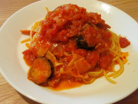 定番!なすベーコンのトマトソースパスタ