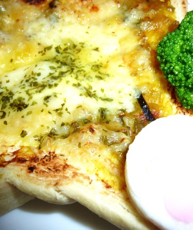 朝食に☆　カレー味噌＋チーズトーストの写真