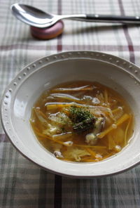 簡単！椎茸と根菜のジュリエンヌスープ