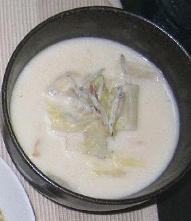白菜の牛乳（豆乳）スープの画像
