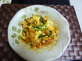 甘めの卵とキムチがよく合う☆鶏キムチ☆