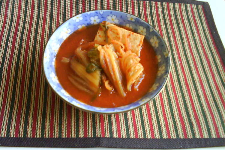 すっぱくなったキムチで味噌汁 レシピ 作り方 By みよレンジャー クックパッド