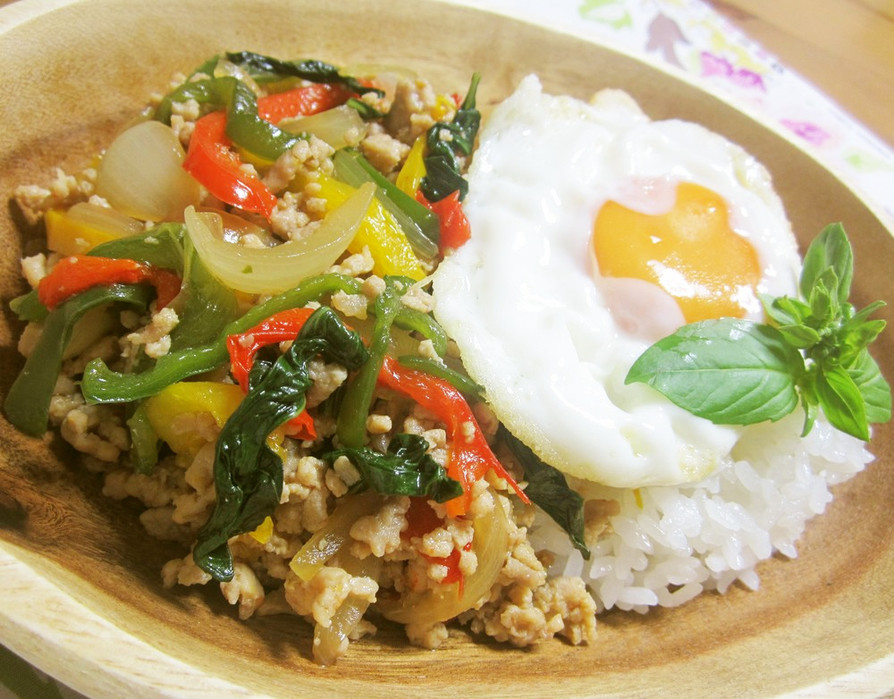 ガパオライス タイ料理の画像