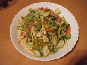 夏野菜サラダパスタ　ゴーヤ、胡瓜、トマトの画像