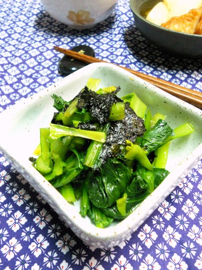 青菜(小松菜など)の海苔和えの写真