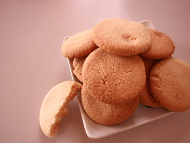 アーモンド香るクランブルクッキーの画像