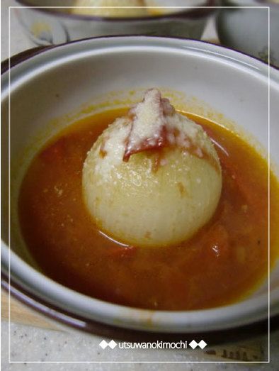 オニオングラタン風★トマトスープの写真