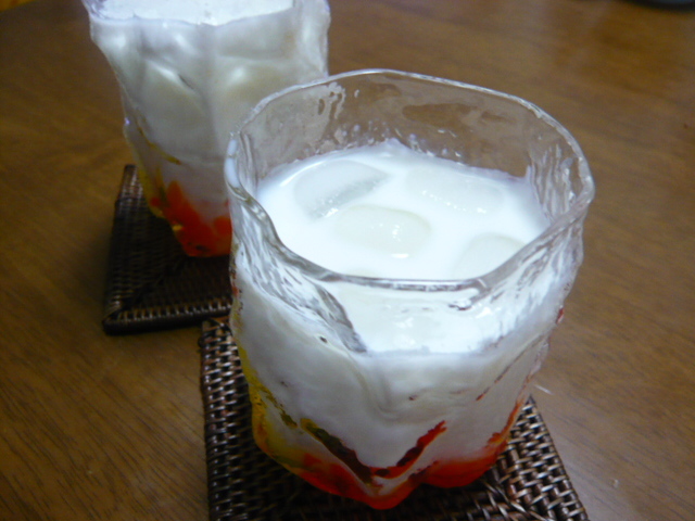 カルピスまろやか牛乳割り レシピ 作り方 By ゆうしょう クックパッド 簡単おいしいみんなのレシピが356万品