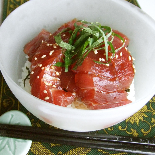 マグロ漬け丼