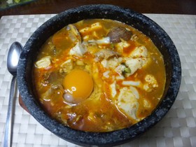 韓国の家庭料理 石焼きスンドゥブ