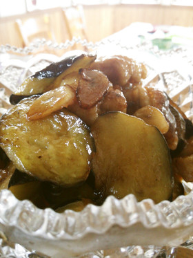 ☺鶏皮とナスのにんにく炒め煮☺