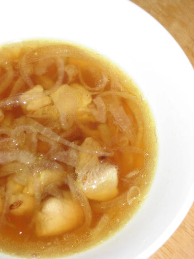 鶏肉のオニオンスープの写真