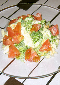 簡単♪ブロッコリートマトのマヨ卵サラダ