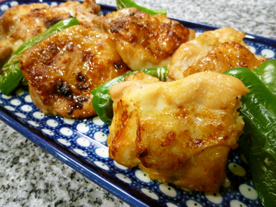 鶏もも肉のにんにく・生姜漬け焼きの写真