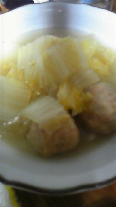 簡単☆白菜鶏団子コンソメ煮の写真