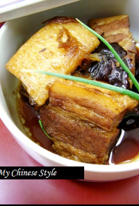 中華街の東坡肉（中国の豚の角煮）