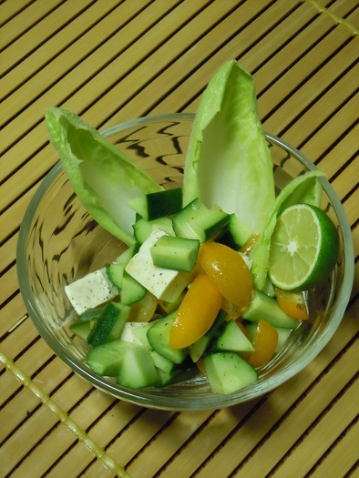 カボスドレッシングの簡単サラダの写真