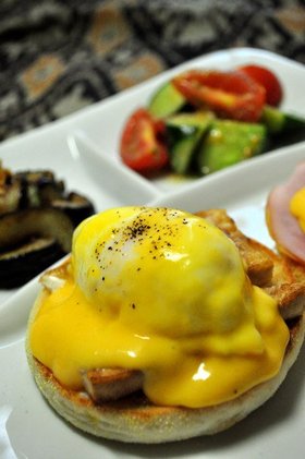 豆腐ステーキ&エッグベネディクト