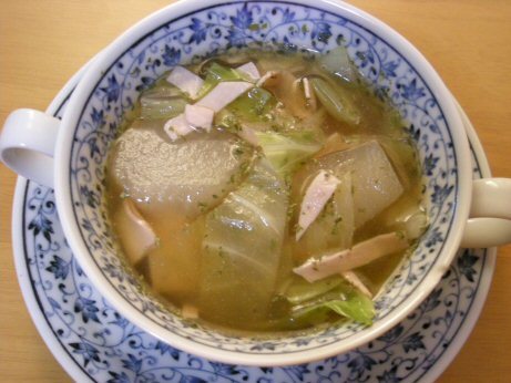 大根とキャベツとハムの中華風スープの画像