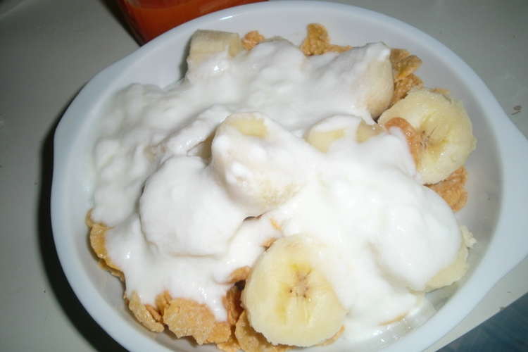 朝ご飯 コーンフレークのバナナヨーグルト レシピ 作り方 By モト クックパッド 簡単おいしいみんなのレシピが355万品