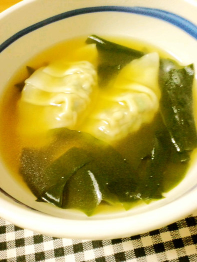 ダシダで簡単♡餃子スープの写真