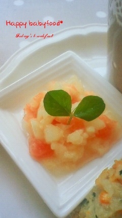 離乳食完了期☆桃とトマトのサラダの画像