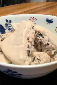 煮汁がジュワ〜高野豆腐のひき肉はさみ煮
