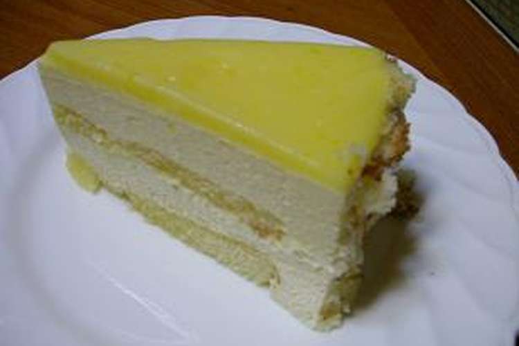 レモンクリームとチーズババロアのケーキ レシピ 作り方 By ととろの館 クックパッド