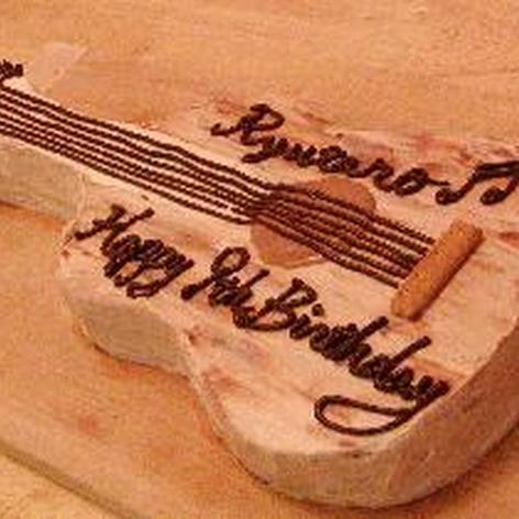 ギター好きに捧げる　ギターのケーキ