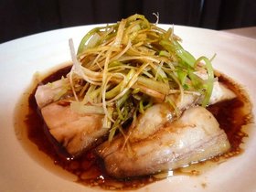 鰆の紹興酒蒸し・中華風ソース