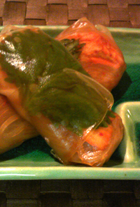 キムチとシソの生春巻き冷麺