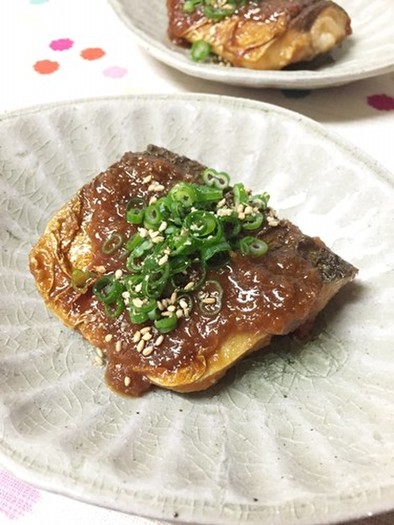甘辛生姜じょうゆが香るサバの蒲焼き(丼)の写真