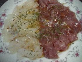マグロの中落ちでカルパッチョ風