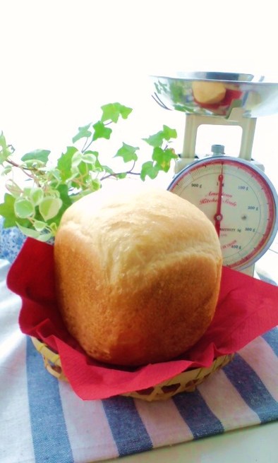 HB☆１ｇイーストでしあわせ♪超食パンの写真