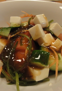 豆腐と昆布のヘルシーサラダ