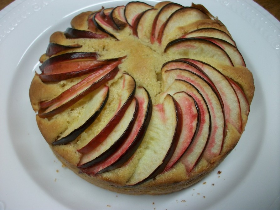りんごのケーキの画像