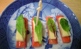 チーズとかにかまのアート風おつまみ