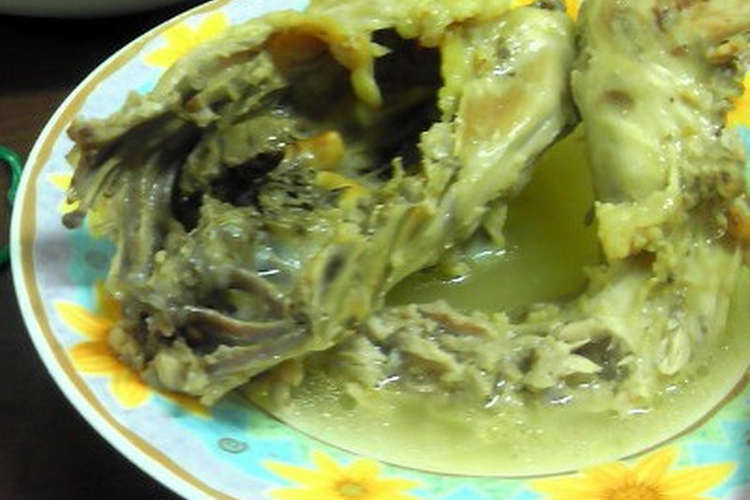 暗黒料理研究会 鶏がらの鶏がらスープ煮 レシピ 作り方 By Salamann クックパッド 簡単おいしいみんなのレシピが366万品